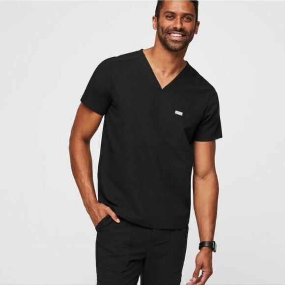 FIGS Chisec Scrub Top Men's LARGE NWT - Picture 1 of 13